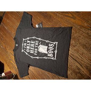 New Halloween Ghost Tee NWT Men’s XS 30-32 Gray I’m Only Here for the Boos Shirt